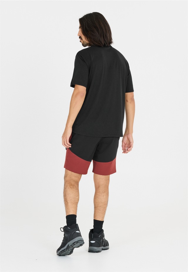 WHISTLER Langarm-Poloshirt »Vale« aus leichtem Material