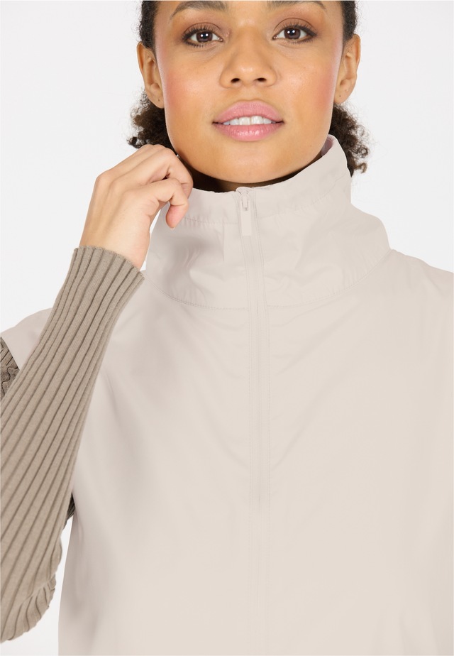 ATHLECIA Funktionsweste »Aiana« mit 4-Wege-Stretch