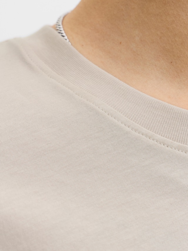 Jack & Jones Rundhalsshirt »JJHONOLULU SHAPE TEE SS CREW NECK« Baumwolle, regular fit