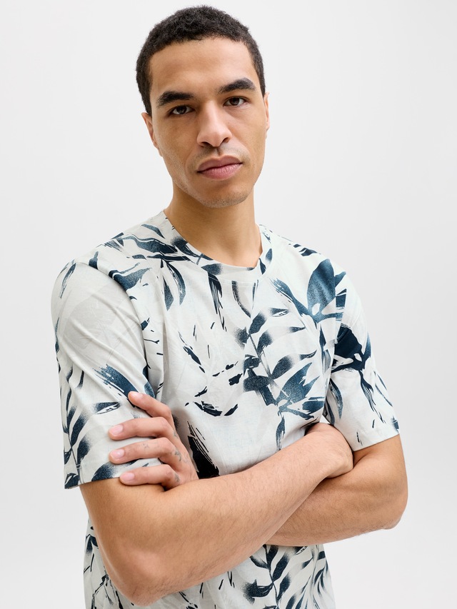 Jack & Jones Rundhalsshirt »JJHONOLULU AOP TEE SS CREW NECK« Baumwolle, regular fit