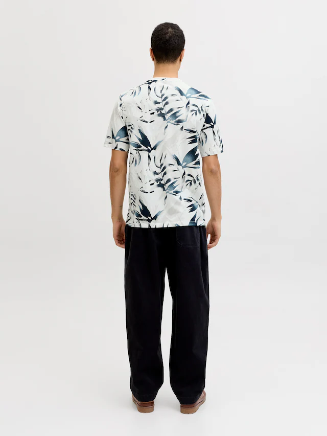 Jack & Jones Rundhalsshirt »JJHONOLULU AOP TEE SS CREW NECK« Baumwolle, regular fit