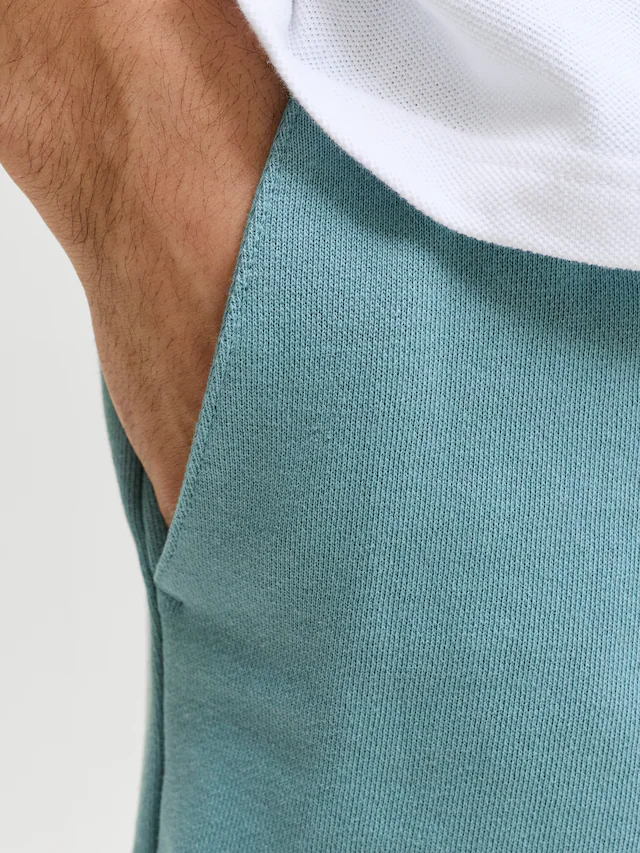 Jack & Jones Sweatshorts »JPSTGORDON COLLEGE SWEAT SHORTS MID«