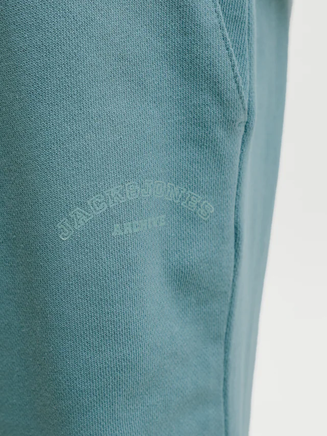 Jack & Jones Sweatshorts »JPSTGORDON COLLEGE SWEAT SHORTS MID«