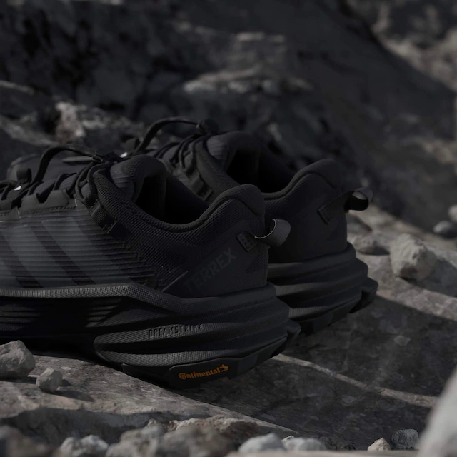 adidas TERREX Wanderschuh »FREEHIKER SL GORE-TEX« wasserdicht dank Gore-Tex Membrane