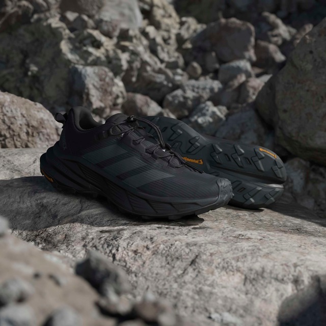 adidas TERREX Wanderschuh »FREEHIKER SL GORE-TEX« wasserdicht dank Gore-Tex Membrane