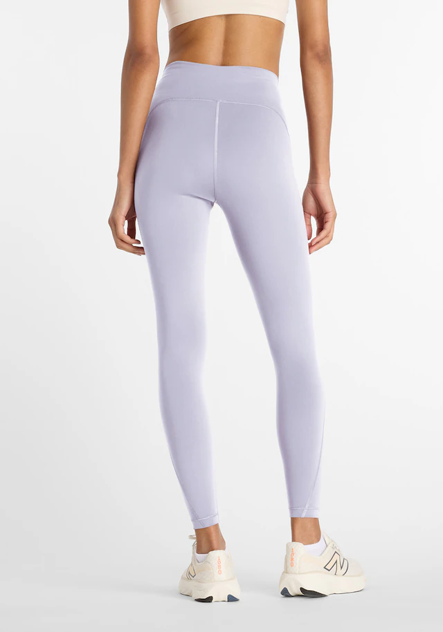 New Balance Trainingstights »NB ESSENTIAL HIGH RISE LEGGING 25”« aus Polyester und Elasthan, bequeme Passform, hoher Bund