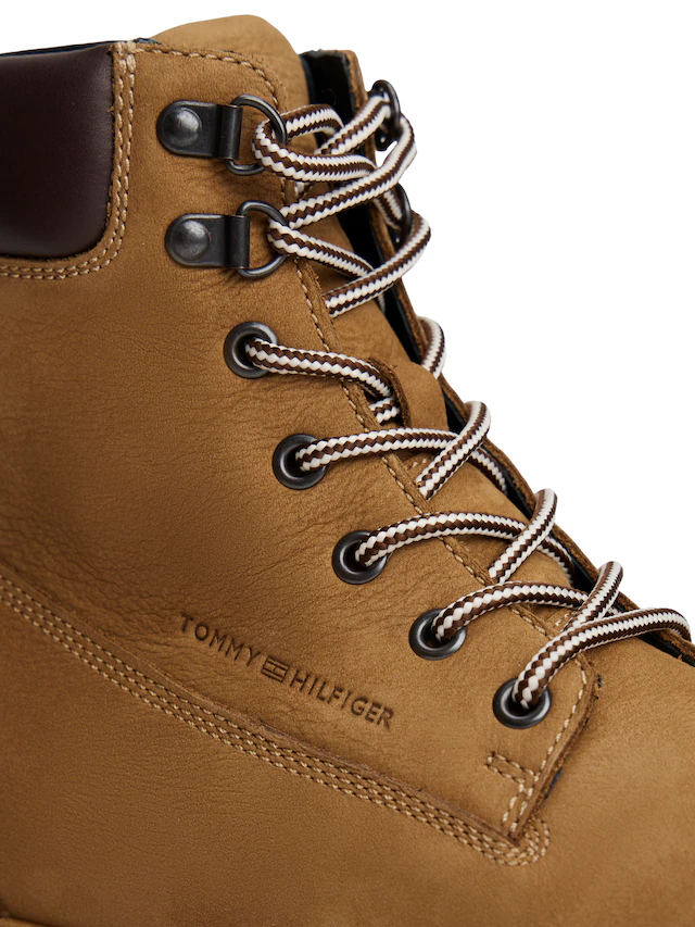 Tommy Hilfiger Schnürboots »FLEX TH OUTDOOR W NBK BOOT« , Blockabsatz, Outdoorschuh mit Ösen, im Bersteigerlook
