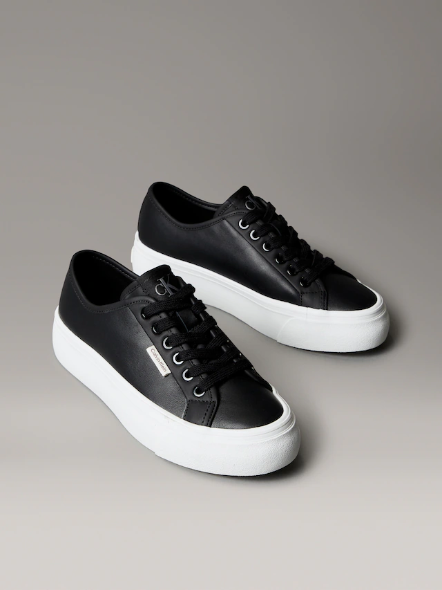 Calvin Klein Jeans Plateausneaker »VULC FLATF LACE UP LTH CK« Schnürschuh, Halbschuh, Freizeitsneaker mit CK-Logo