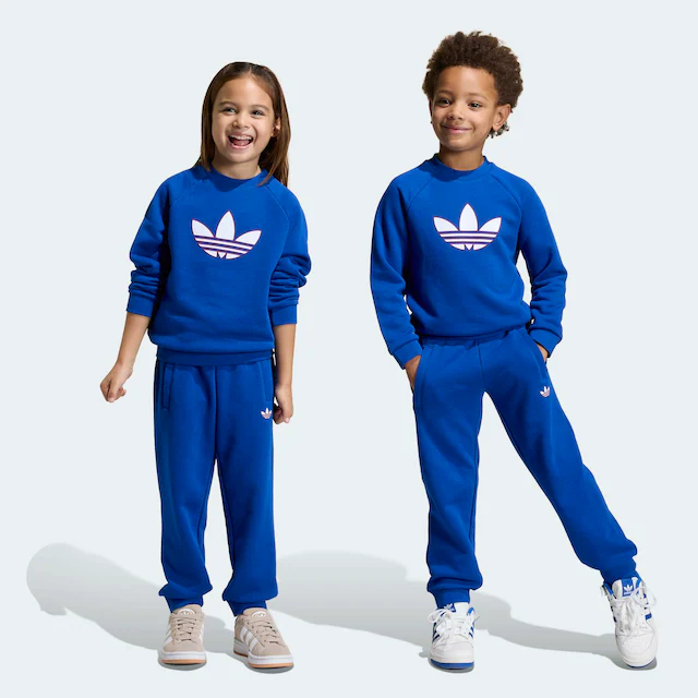 adidas Originals Trainingsanzug »TREFOIL SET MIT RUNDHALSAUSSCHNITT, LOCKER GESCHNITTEN« 2 tlg.