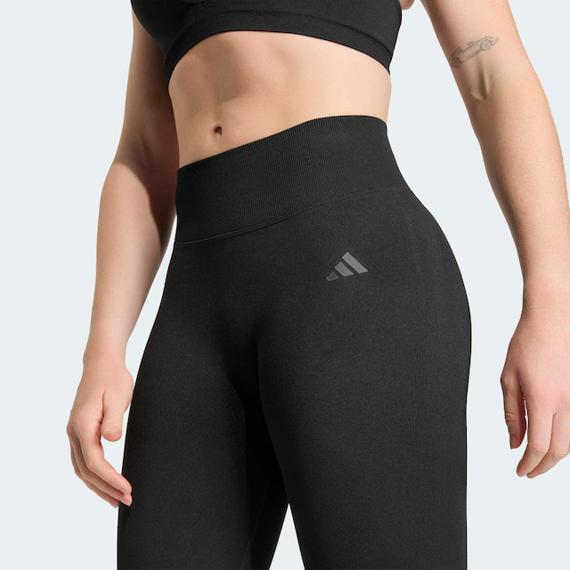 adidas Performance Trainingstights »WORKOUT ESSENTIALS KNIT SCRUNCH 7/8 LEGGINGS« mit climacool® Technologie, für Erwachsene