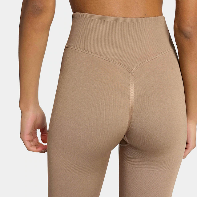 adidas Performance Trainingstights »WORKOUT ESSENTIALS KNIT SCRUNCH 7/8 LEGGINGS« mit climacool® Technologie, für Erwachsene