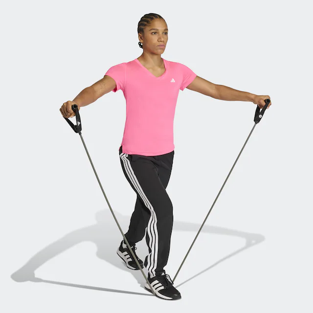 adidas Performance T-Shirt »ADIDAS WORKOUT ESSENTIALS MIT V-AUSSCHNITT« mit V-Ausschnitt, ohne Verschluss