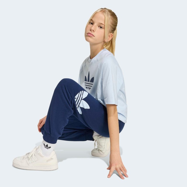 adidas Originals T-Shirt »GRAPHIC TREFOIL LOOSE« für Kinder, Kurzarmdesign, sportlicher Stil, Rundhalsausschnitt