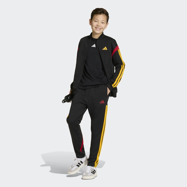adidas Sportswear Sporthose »HOUSE OF TIRO COLORS OF, HOHER BUND, WEITES BEIN« mit normal-weiter Passform, ohne Verschluss