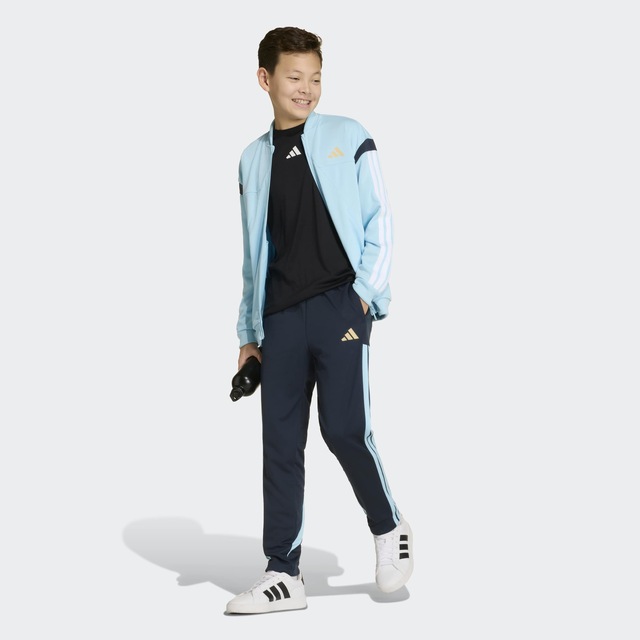 adidas Sportswear Sporthose »HOUSE OF TIRO COLORS OF, HOHER BUND, WEITES BEIN« mit normal-weiter Passform, ohne Verschluss