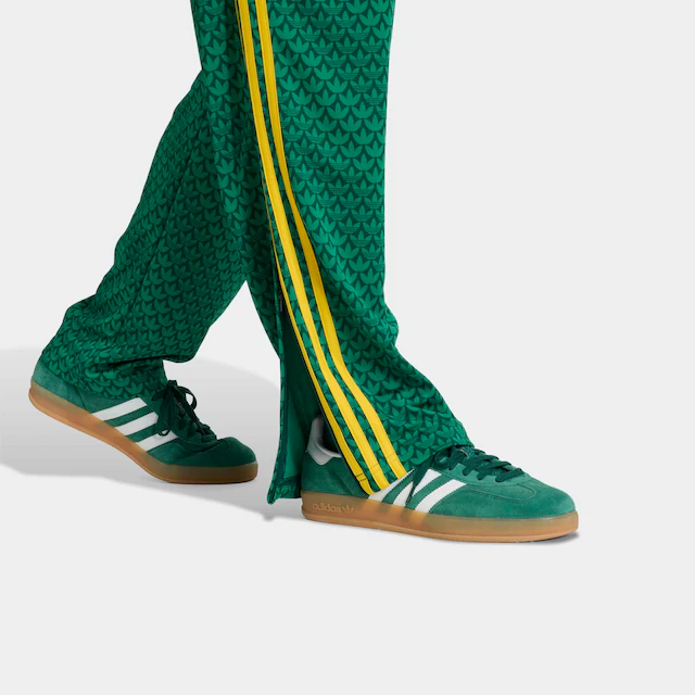 adidas Originals Sporthose »FIREBIRD MONOGRAM, LOCKER GESCHNITTEN«