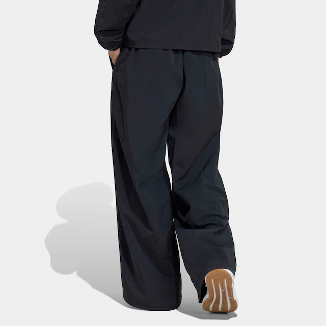 adidas Sportswear Sporthose »ICONIC, GEWEBT, WEITES BEIN«