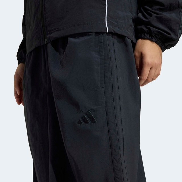 adidas Sportswear Sporthose »ICONIC, GEWEBT, WEITES BEIN«
