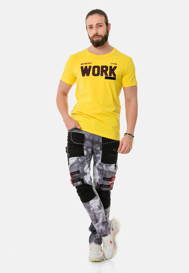 Cipo & Baxx T-Shirt »T-Shirt« mit Rundhals-Ausschnitt