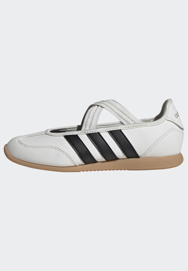adidas Sportswear Sneaker Ballerinas »BARREDA MARY JANE KIDS« Design auf den Spuren des adidas Samba Mary Jane