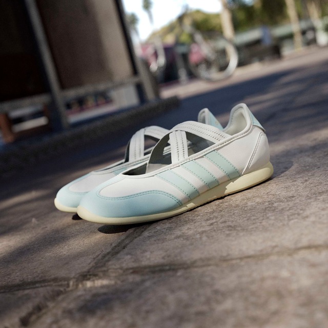 adidas Sportswear Sneaker Ballerinas »BARREDA MARY JANE KIDS« Design auf den Spuren des adidas Samba Mary Jane