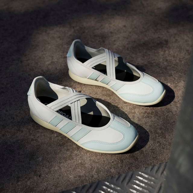 adidas Sportswear Sneaker Ballerinas »BARREDA MARY JANE KIDS« Design auf den Spuren des adidas Samba Mary Jane