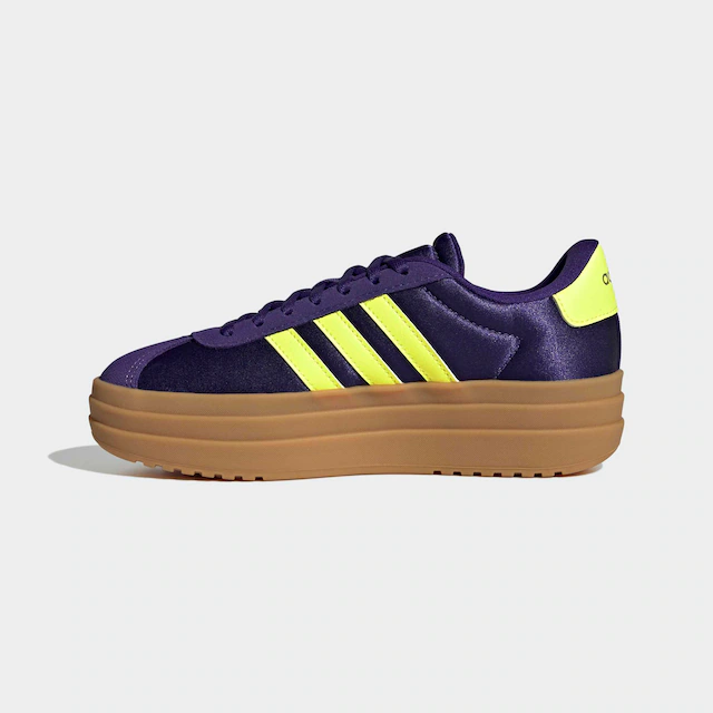 adidas Sportswear Plateausneaker »VL COURT BOLD FÜR KINDER UND TEENS« Design auf den Spuren des adidas Gazelle Bold