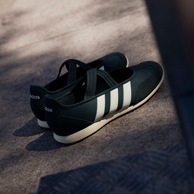 adidas Sportswear Sneaker Ballerinas »BARREDA MARY JANE« Design auf den Spuren des adidas Samba Mary Jane