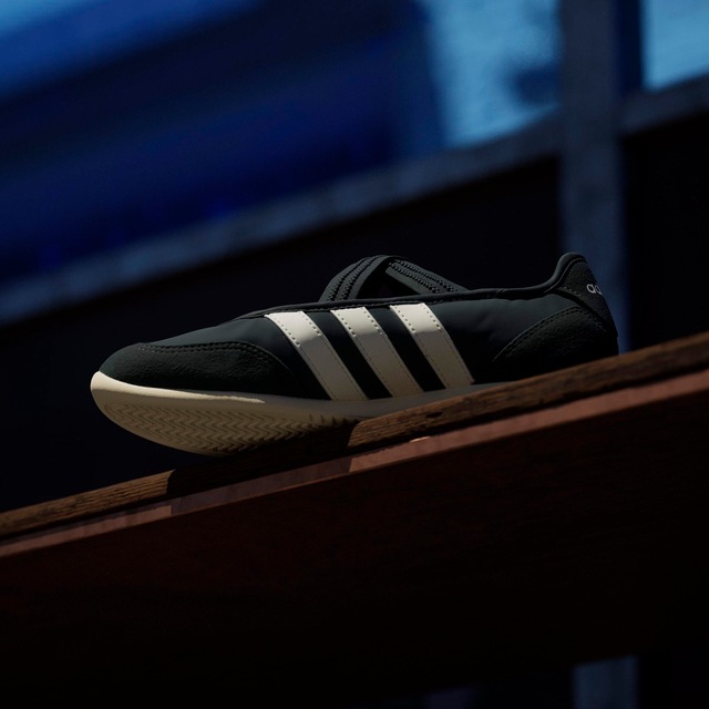 adidas Sportswear Sneaker Ballerinas »BARREDA MARY JANE« Design auf den Spuren des adidas Samba Mary Jane