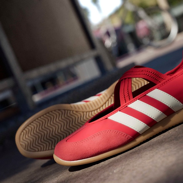 adidas Sportswear Sneaker Ballerinas »BARREDA MARY JANE« Design auf den Spuren des adidas Samba Mary Jane