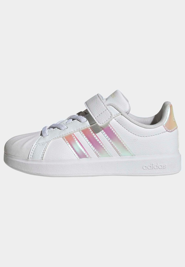 adidas Sportswear Sneaker »STREETTALK KIDS« inspiriert vom Design des adidas superstar, für Kinder