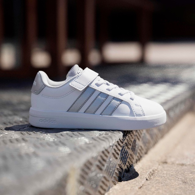 adidas Sportswear Sneaker »GRAND COURT 3.0 FÜR KINDER« mit Klettverschluss, für Kinder