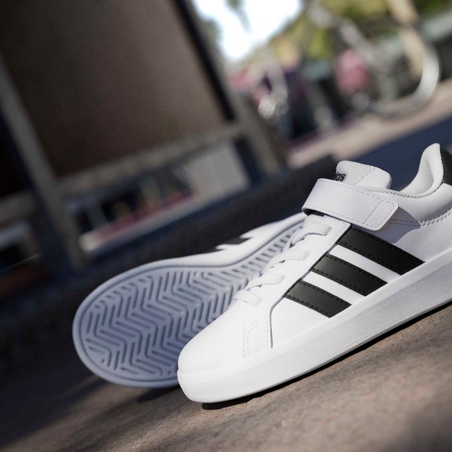 adidas Sportswear Sneaker »GRAND COURT 3.0 FÜR KINDER« mit Klettverschluss, für Kinder