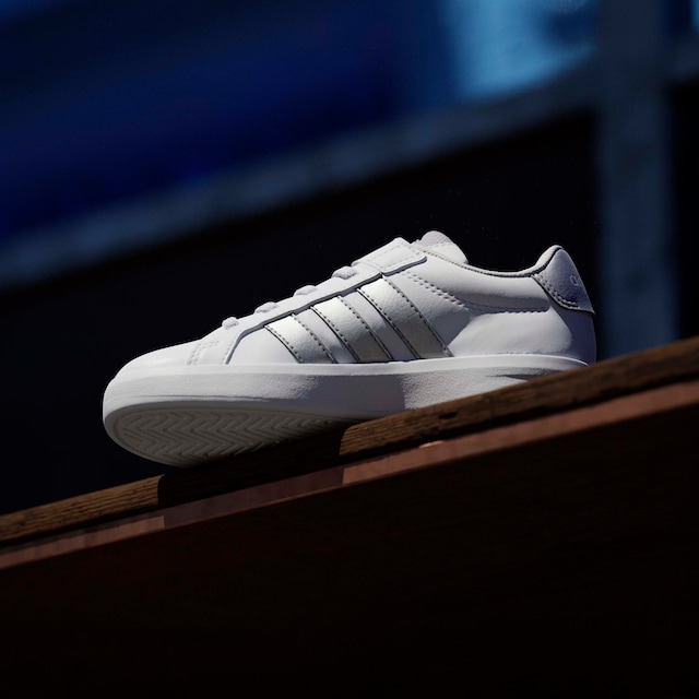 adidas Sportswear Sneaker »GRAND COURT 3.0 FÜR KINDER« mit Klettverschluss, für Kinder