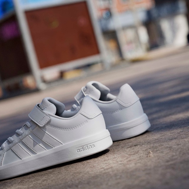 adidas Sportswear Sneaker »GRAND COURT 3.0 FÜR KINDER« mit Klettverschluss, für Kinder