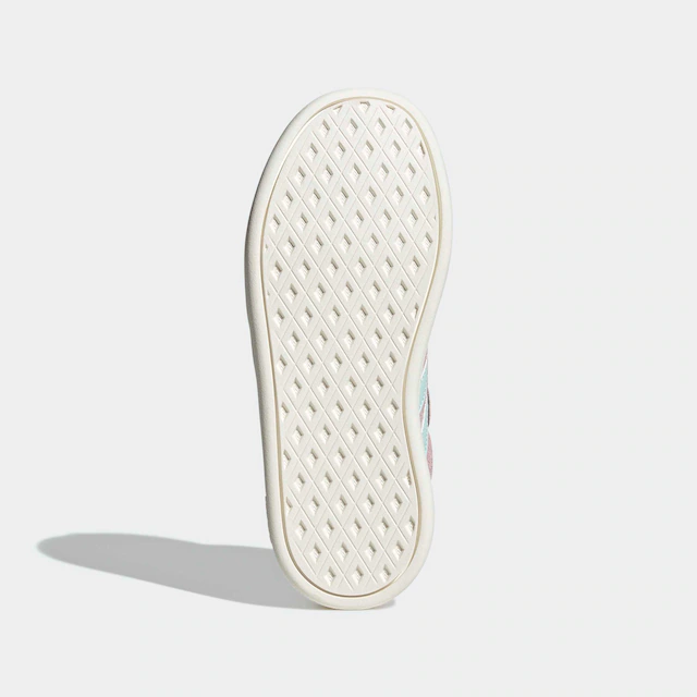 adidas Sportswear »BREAKNET SLEEK KINDER« inspiriert vom Design des adidas handball spezial