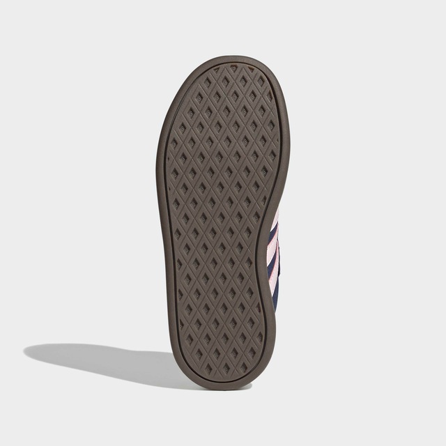 adidas Sportswear »BREAKNET SLEEK KINDER« inspiriert vom Design des adidas handball spezial