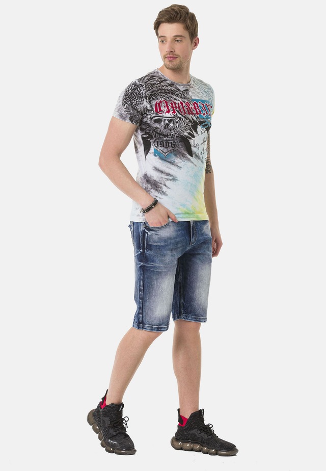 Cipo & Baxx T-Shirt »T-Shirt« im Batik-Look mit Print auf Front und Rücken