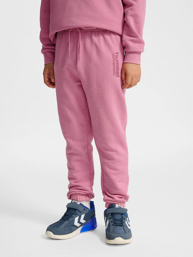 hummel Jogginghose »HMlJR BASE REGULAR PANTS« sportlicher Stil, für Sportmode und Streetwear geeignet