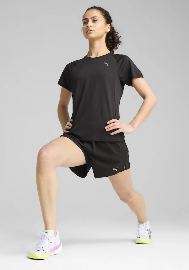 PUMA Laufshirt »W RUN VELOCITY TEE (POLY)« ergonomische Schnittführung, kurze Ärmel, sportliches T-Shirt