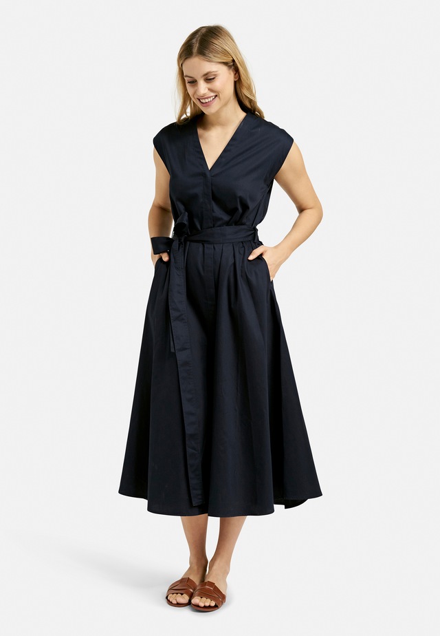 Milano Italy Sommerkleid Eingrifftaschen mit Bindegürtel