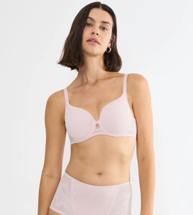Triumph »Wild Rose Sensation« formende Spitze, mittlerer Shape-Effekt