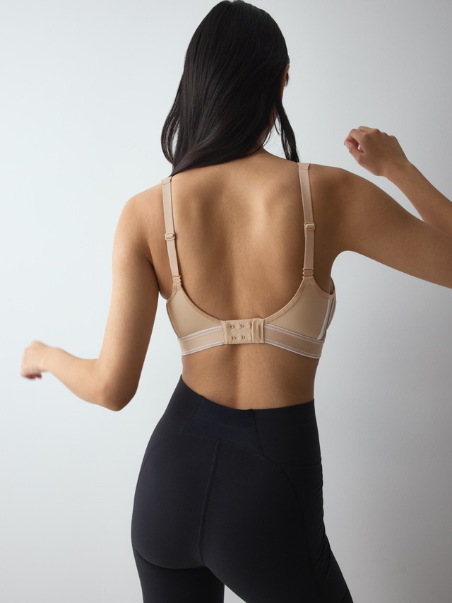 triaction by Triumph »Triaction Cardio Air« atmungsaktiv und extremer Halt ohne Bügel