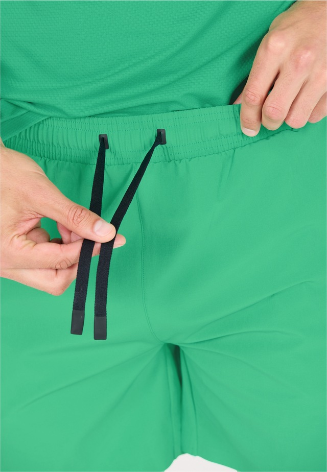 Virtus Shorts »Berk« mit Quick-Dry-Funktion