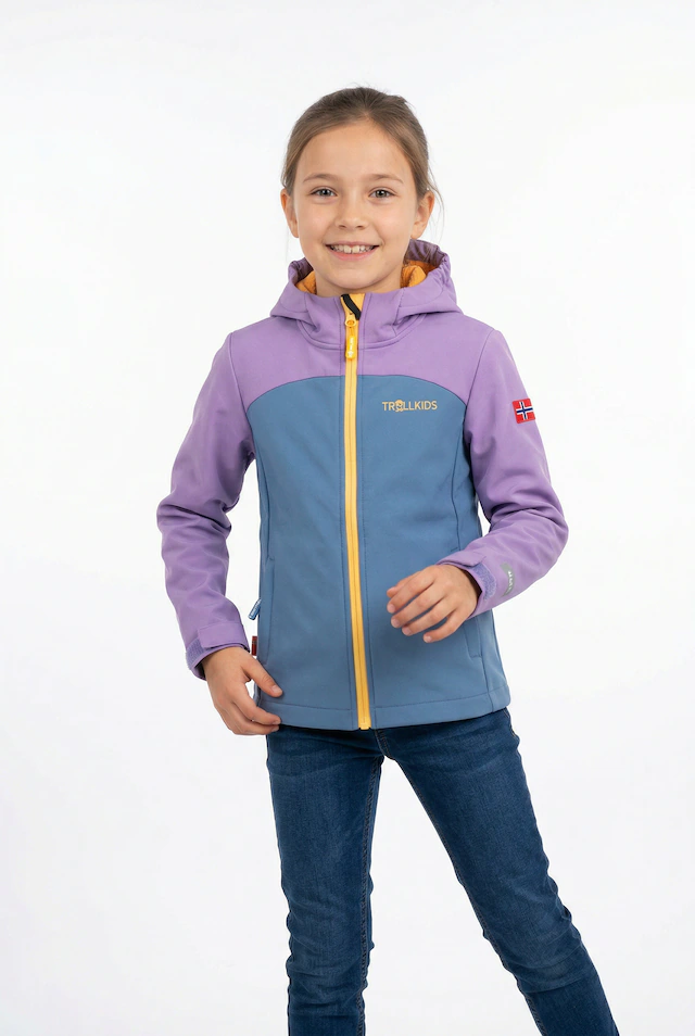 TROLLKIDS Softshelljacke »Girls Kristiansand Jacket XT« wasserabweisend, mit zwei Hüfttaschen mit Reißverschluss