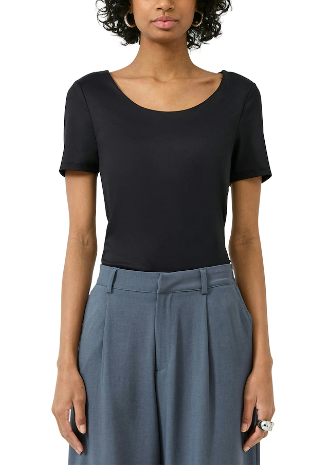 QS Kurzarmshirt mit tiefem Rundhals