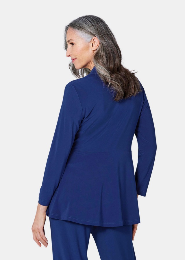 GOLDNER Sweatjacke »Leichte Shirtjacke lila mit Stretch« Mit Teilungsnaht hinten für eine elegante Weite