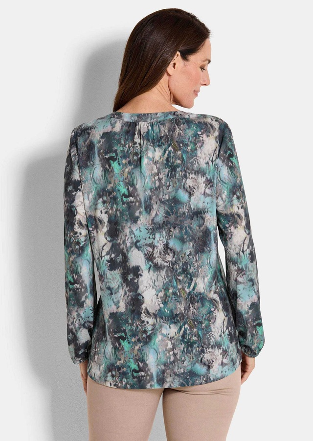 GOLDNER Kurzarmbluse »Elegantes Blusenshirt mit V-Ausschnitt« Schulterpasse mit Kräuselung