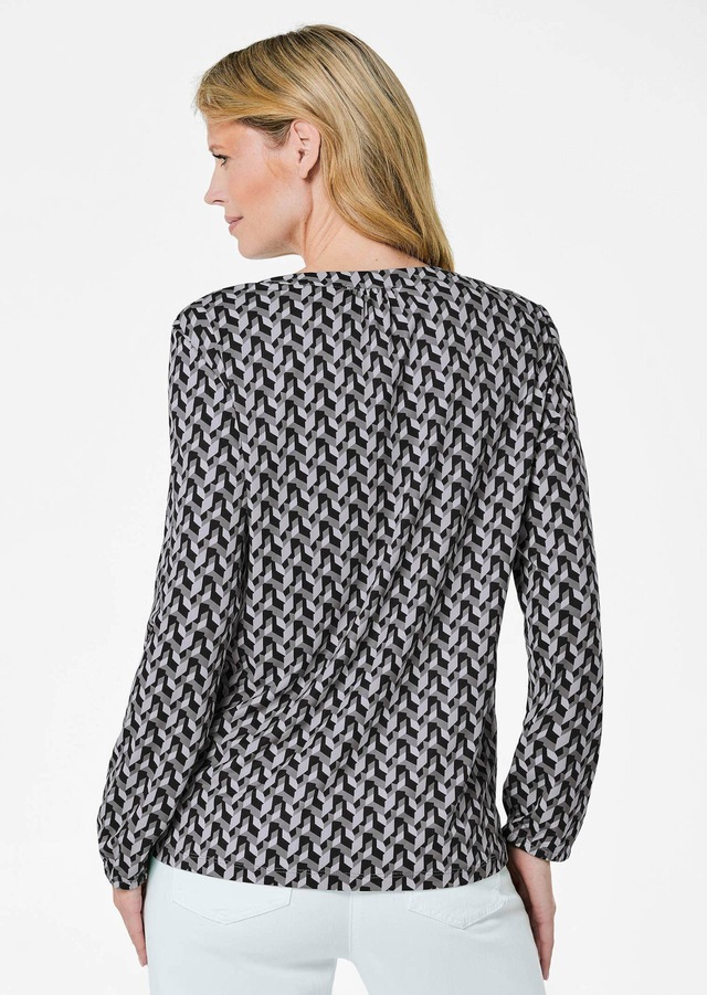 GOLDNER Kurzarmbluse »Elegantes Blusenshirt mit V-Ausschnitt« Schulterpasse mit Kräuselung