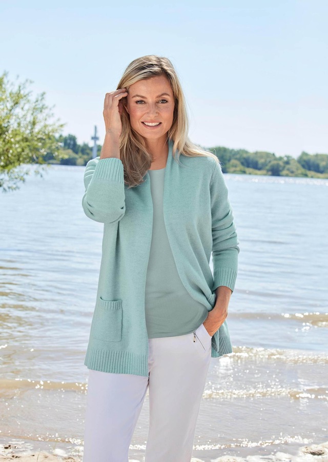 GOLDNER Strickjacke »Langarm Cardigan aus Merino« Schalkragen